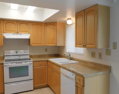 236 Chandler Street - Photo Thumbnail 6