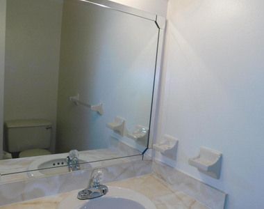 236 Chandler Street - Photo Thumbnail 8