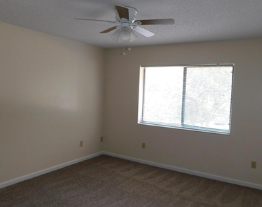 236 Chandler Street - Photo Thumbnail 11