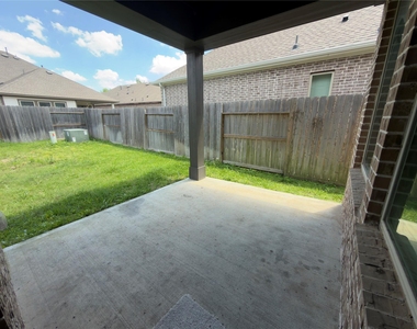 10727 Bridgeport Path Court - Photo Thumbnail 19