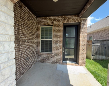 10727 Bridgeport Path Court - Photo Thumbnail 4