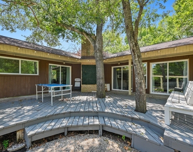 1217 Glade Street - Photo Thumbnail 13