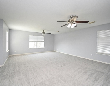 6638 Autumn Sunset Lane - Photo Thumbnail 9