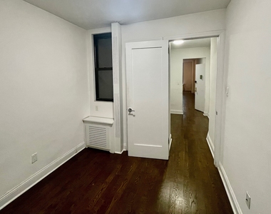 East 89th Street - Photo Thumbnail 1