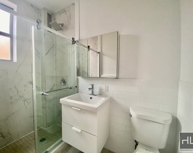 Tiemann Place - Photo Thumbnail 2