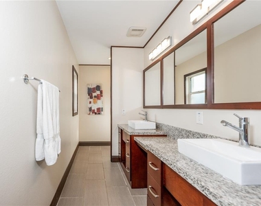 4906 Augusta Avenue - Photo Thumbnail 16