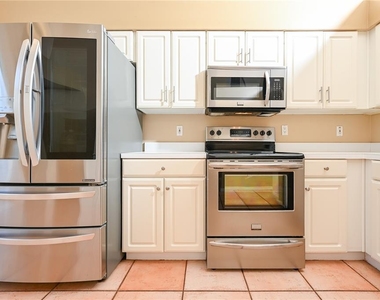 4906 Augusta Avenue - Photo Thumbnail 11