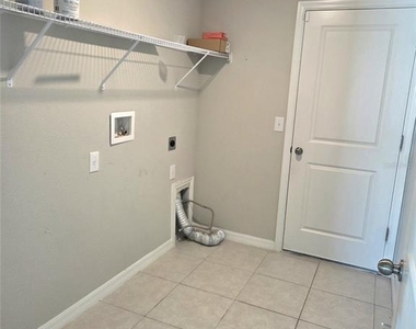 10316 Shady Preserve Drive - Photo Thumbnail 20
