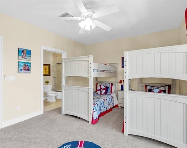 300 Capri Boulevard - Photo Thumbnail 21