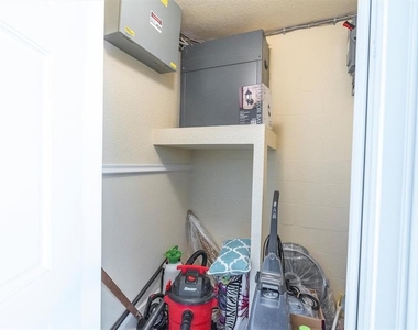 300 Capri Boulevard - Photo Thumbnail 40