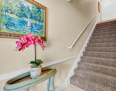 300 Capri Boulevard - Photo Thumbnail 3