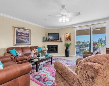 300 Capri Boulevard - Photo Thumbnail 6