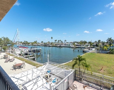 300 Capri Boulevard - Photo Thumbnail 33