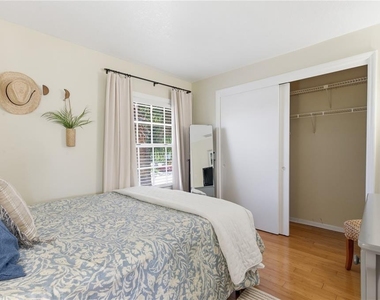5162 Salmon Drive Se - Photo Thumbnail 7