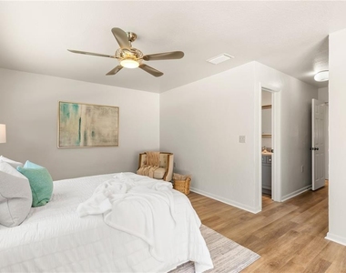 297 Monte Cristo Boulevard - Photo Thumbnail 24