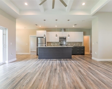 2369 Mistleto Lane - Photo Thumbnail 2