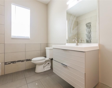 2369 Mistleto Lane - Photo Thumbnail 10