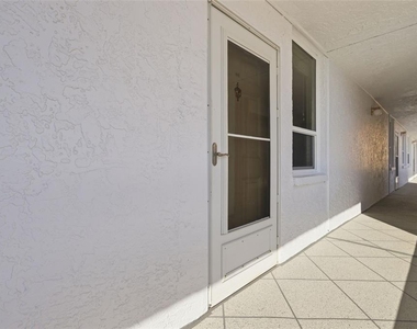 17900 Gulf Boulevard - Photo Thumbnail 5