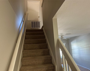 1239 Kennewick Court - Photo Thumbnail 9