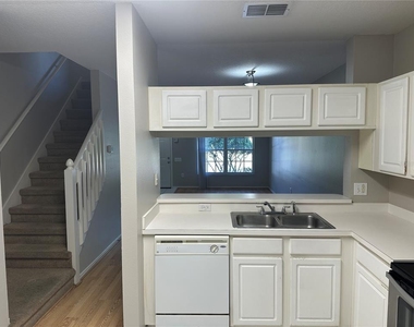 1239 Kennewick Court - Photo Thumbnail 6