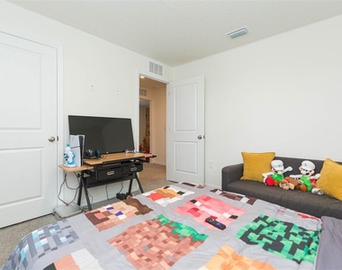 36703 Spanish Rose Drive - Photo Thumbnail 37