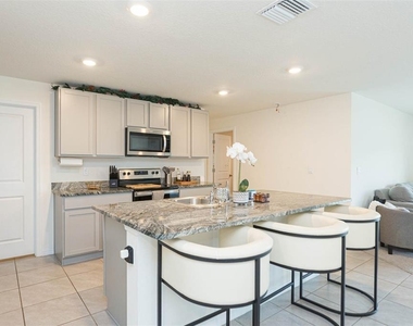 36703 Spanish Rose Drive - Photo Thumbnail 9