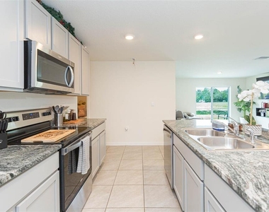 36703 Spanish Rose Drive - Photo Thumbnail 12