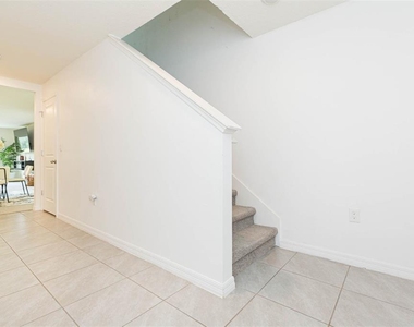 36703 Spanish Rose Drive - Photo Thumbnail 5