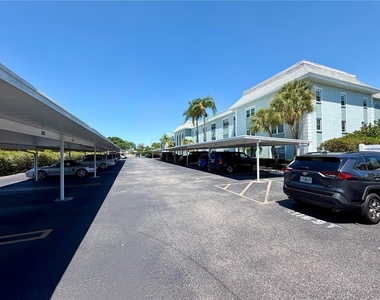1706 Belleair Forest Drive - Photo Thumbnail 31