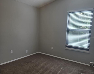 787 Arthurs Court - Photo Thumbnail 8