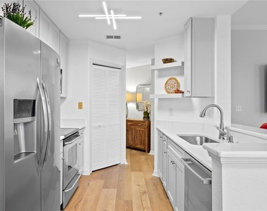 700 S Harbour Island Boulevard - Photo Thumbnail 21