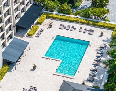 3301 Bayshore Boulevard - Photo Thumbnail 33
