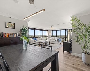 3301 Bayshore Boulevard - Photo Thumbnail 10