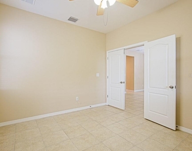 4615 Watson Woods Way - Photo Thumbnail 7