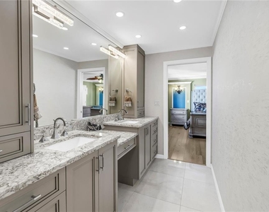 6020 Shore Boulevard S - Photo Thumbnail 26