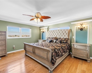 6020 Shore Boulevard S - Photo Thumbnail 24