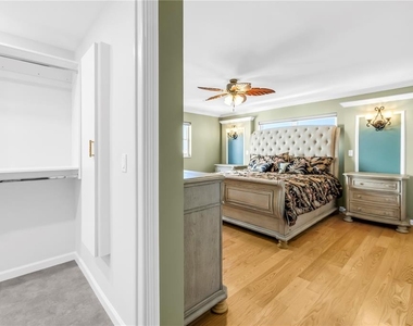 6020 Shore Boulevard S - Photo Thumbnail 23
