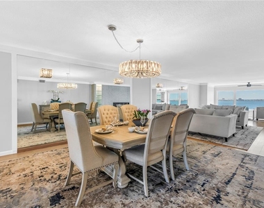 6020 Shore Boulevard S - Photo Thumbnail 11