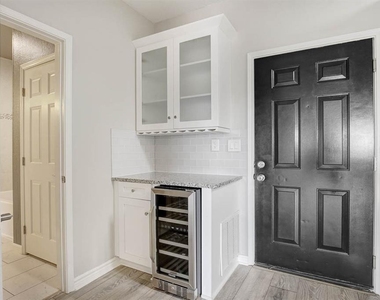 4311 Bayside Village Drive - Photo Thumbnail 1