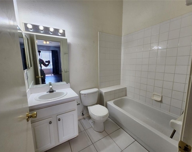 1317 Throckmorton Drive - Photo Thumbnail 22