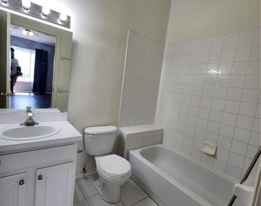 1317 Throckmorton Drive - Photo Thumbnail 21