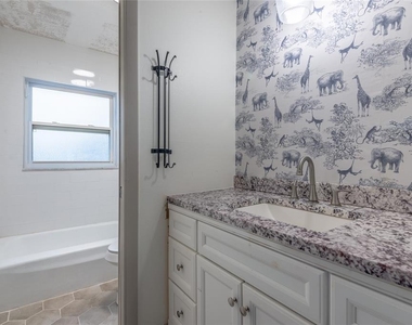 518 Crestover Drive - Photo Thumbnail 23