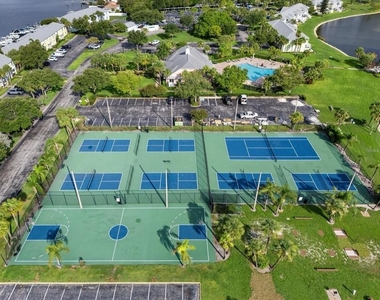 5110 Coquina Key Drive Se - Photo Thumbnail 24
