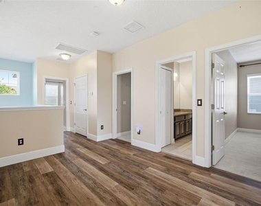 6926 Old Benton Drive - Photo Thumbnail 32
