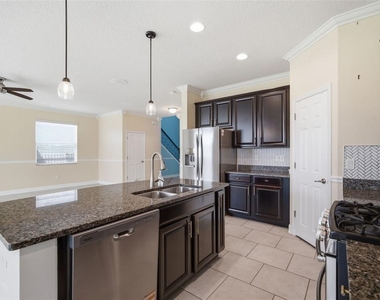 6926 Old Benton Drive - Photo Thumbnail 28