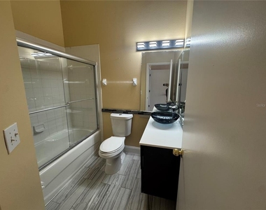6229 Osprey Lake Circle - Photo Thumbnail 11