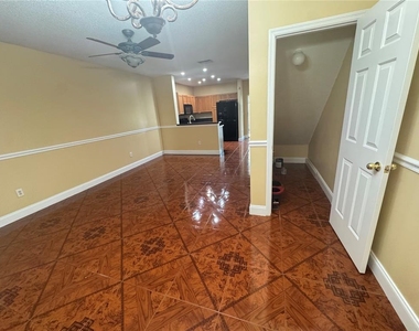 6229 Osprey Lake Circle - Photo Thumbnail 3