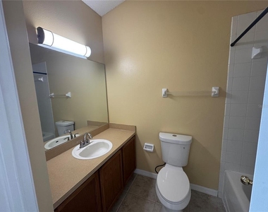 6229 Osprey Lake Circle - Photo Thumbnail 15