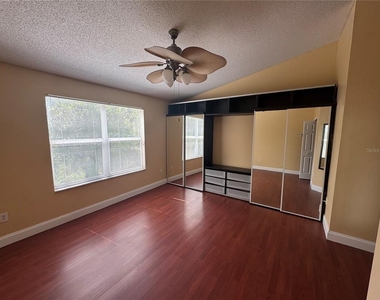 6229 Osprey Lake Circle - Photo Thumbnail 13