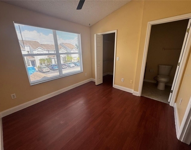 6229 Osprey Lake Circle - Photo Thumbnail 17